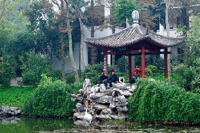Yuedan Pavilion beside Lotus pond