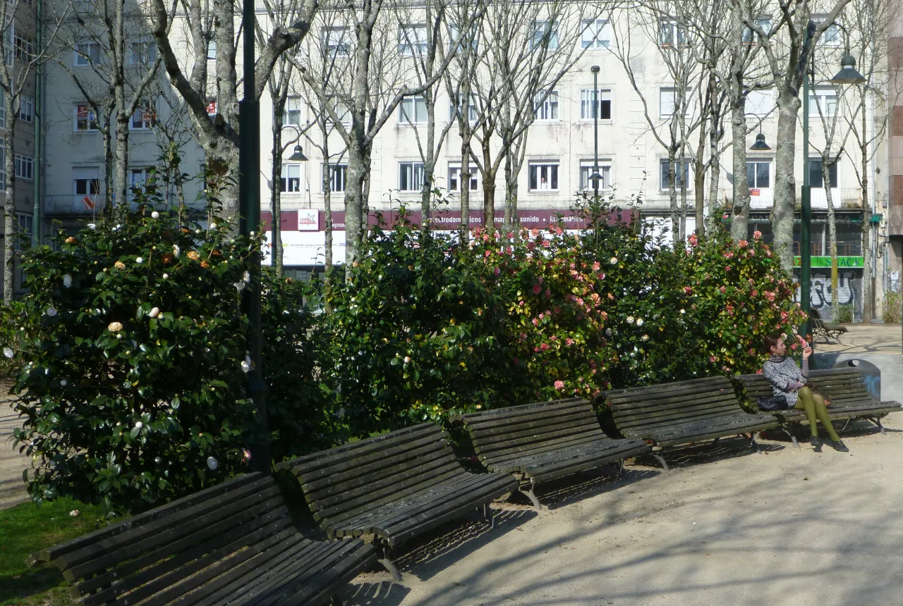 1 spain public seats